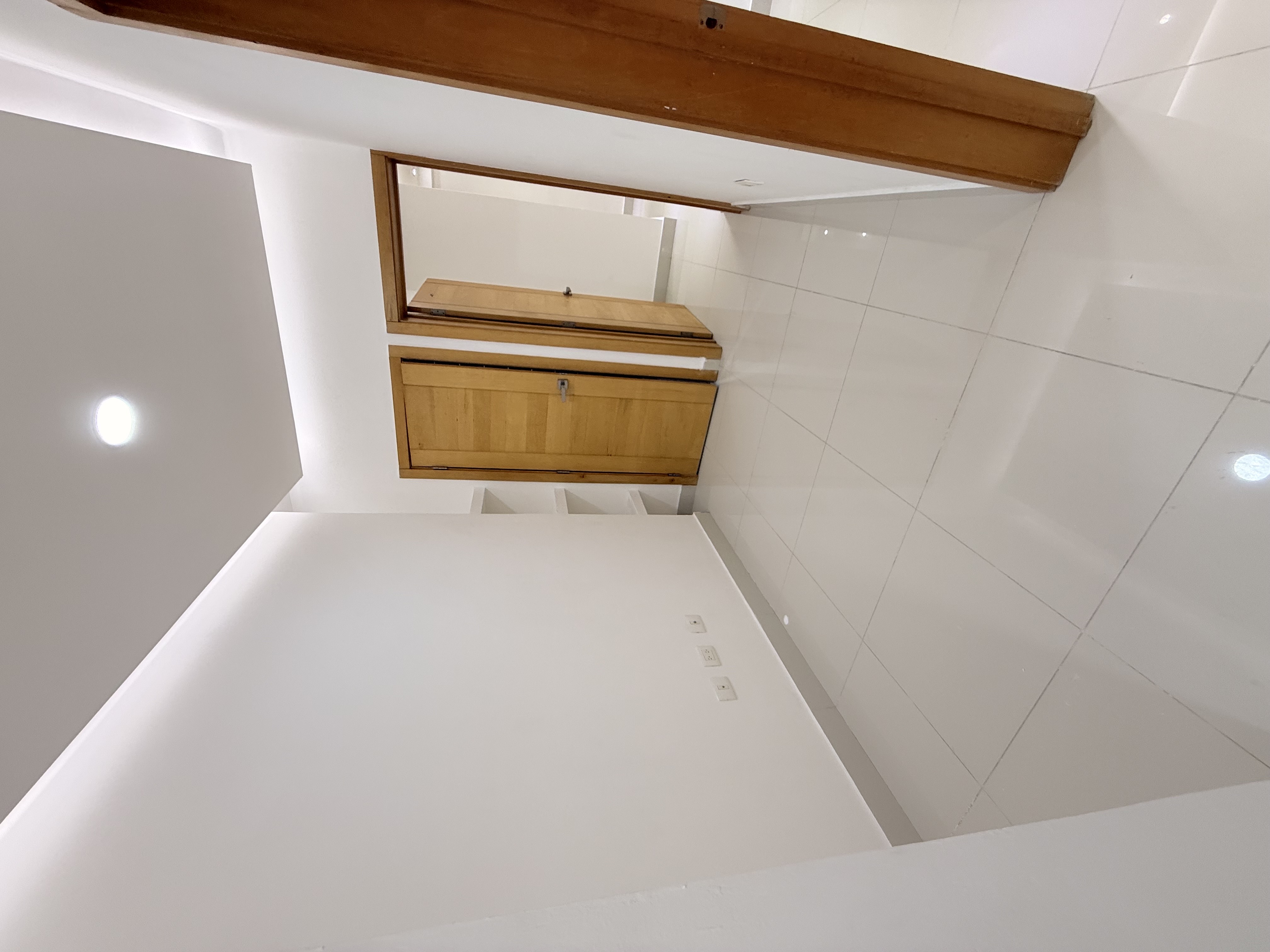 apartamentos - Alquiler de Apartamento en La Esperilla 3 hab, 1,550 dólares. 4