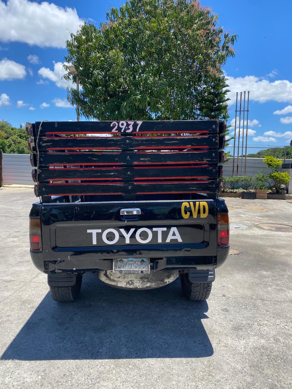 jeepetas y camionetas - Toyota hilux 1992 5