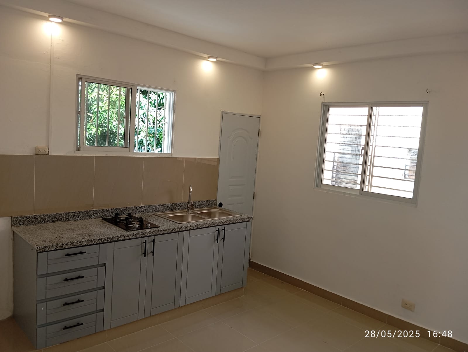 apartamentos - Alquiler Apartamento de 1 Habitación, Urb Real 2