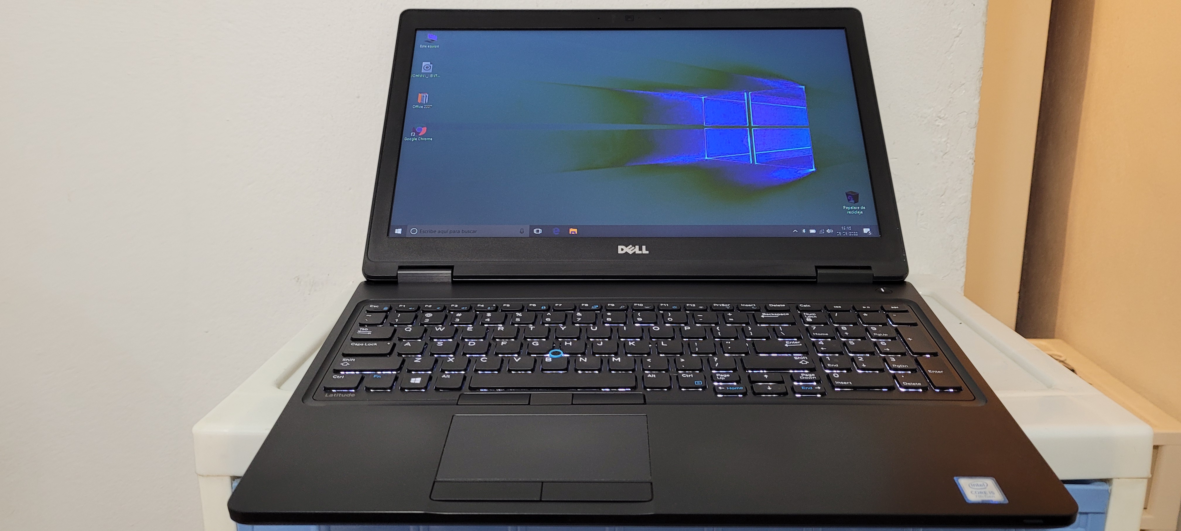 computadoras y laptops - Dell Gamer 17 Pulg Core i7 8va Gen Ram 16gb ddr4 Disco 256gb SSD Nvidea 2gb Dedi 0