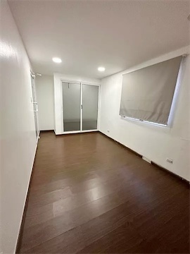 oficinas y locales comerciales - Espacio amplio en los prados  2