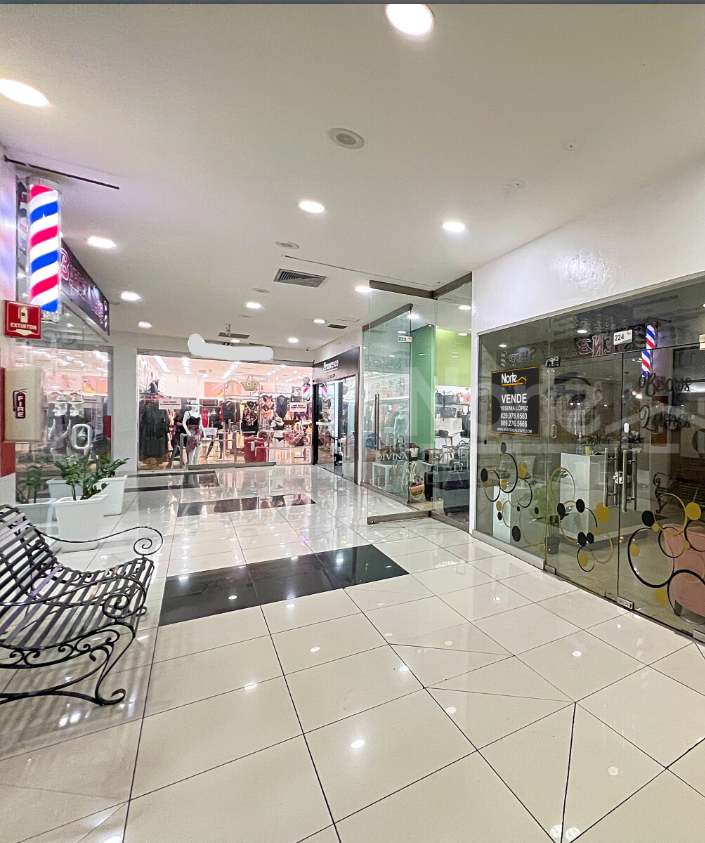 oficinas y locales comerciales - Local de 65 Mts 2do Nivel en Santiago  0