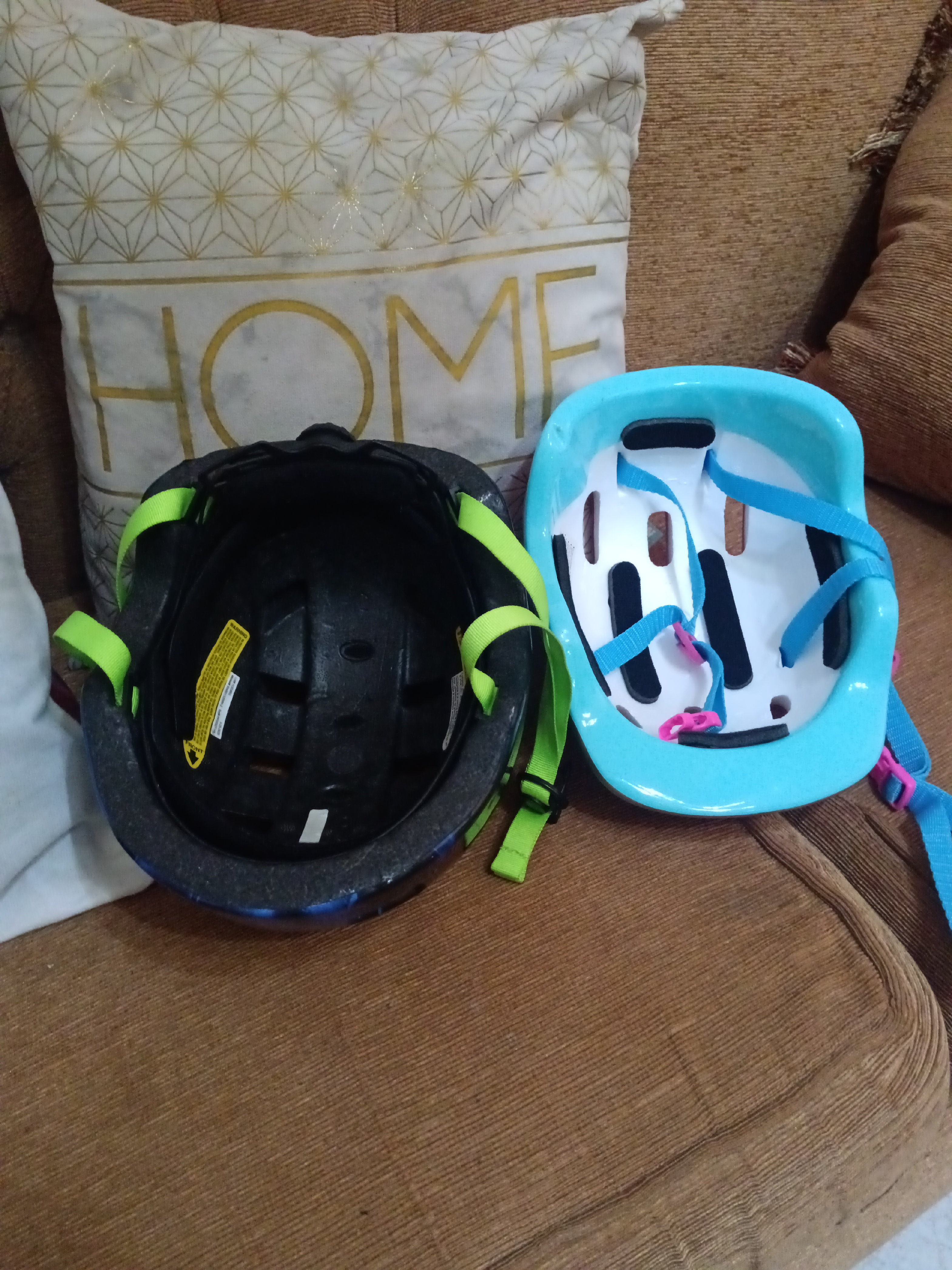 bicicletas y accesorios - Cascos para bicicletas marca Cya y Chicago Skates 2