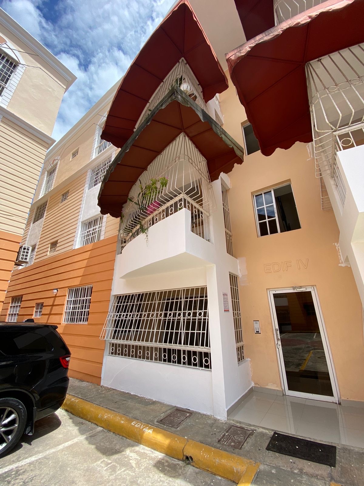 apartamentos - venta de apartamento en vista hermosa amueblado de 118mts santo Domingo este  1