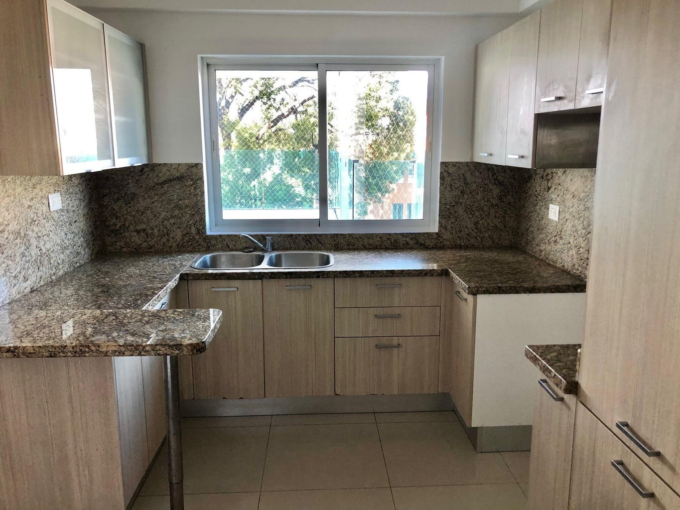 apartamentos - En alquiler Hermoso Apartamento en una segunda con terraza 0