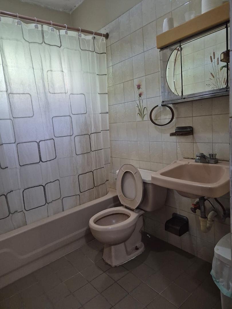 casas - 🏡 ¡Oportunidad única en Los Restauradores!
 1