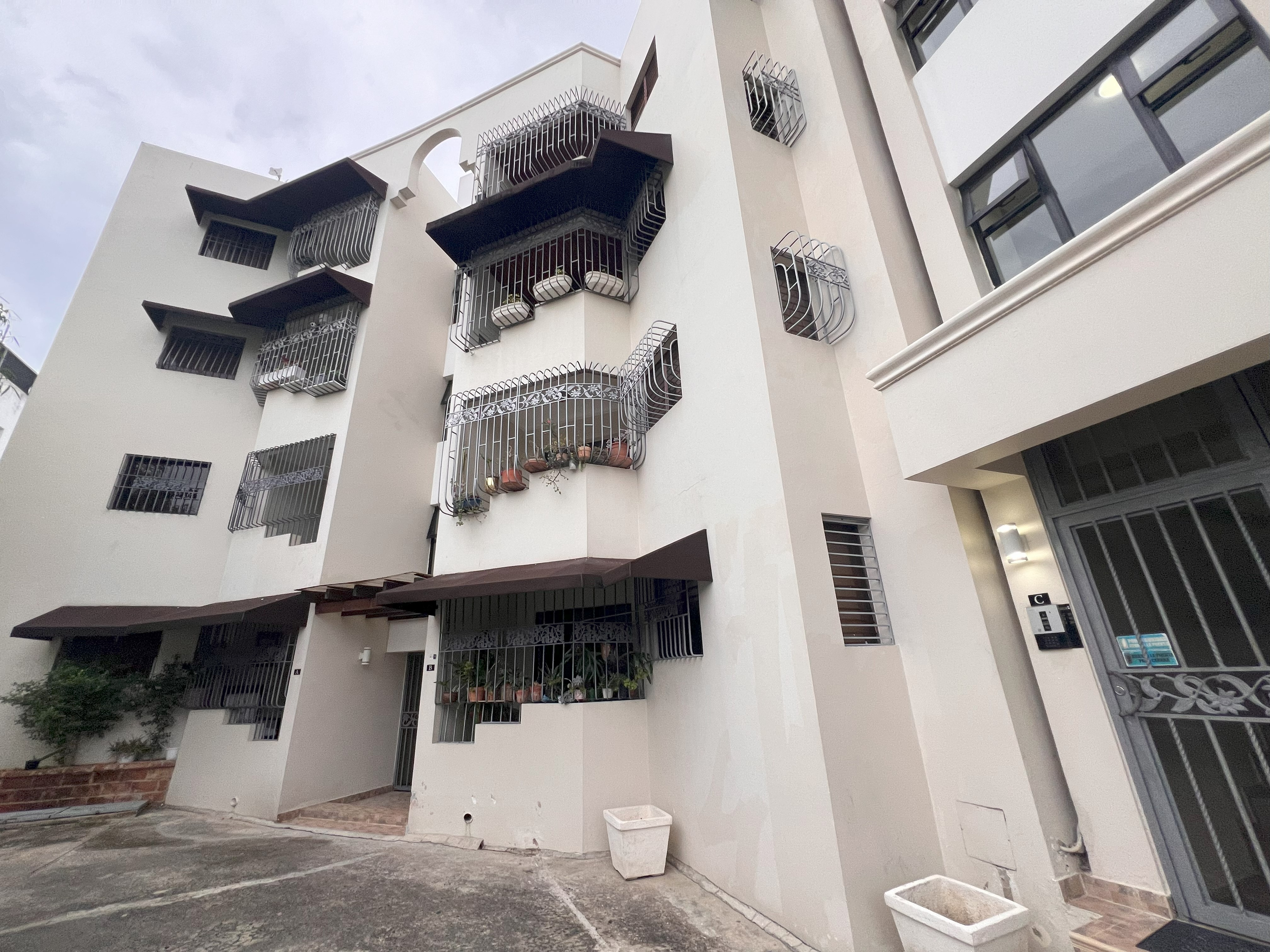 apartamentos - APARTAMENTO AMUEBLADO CERROS DE GURABO III 0