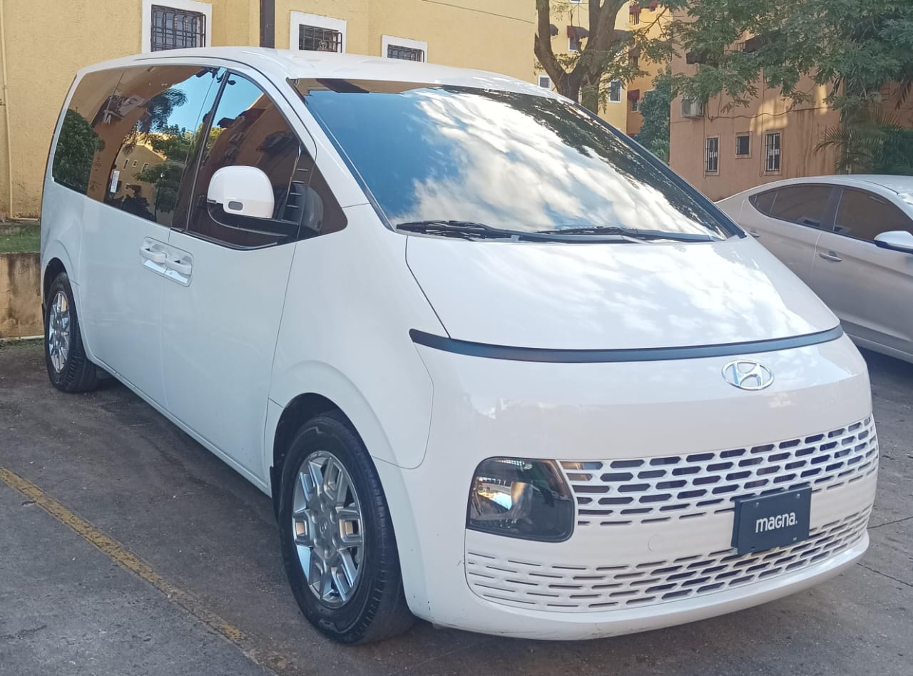 jeepetas y camionetas - Hyundai Staria 2024 
2,800.000.00 negociables  2