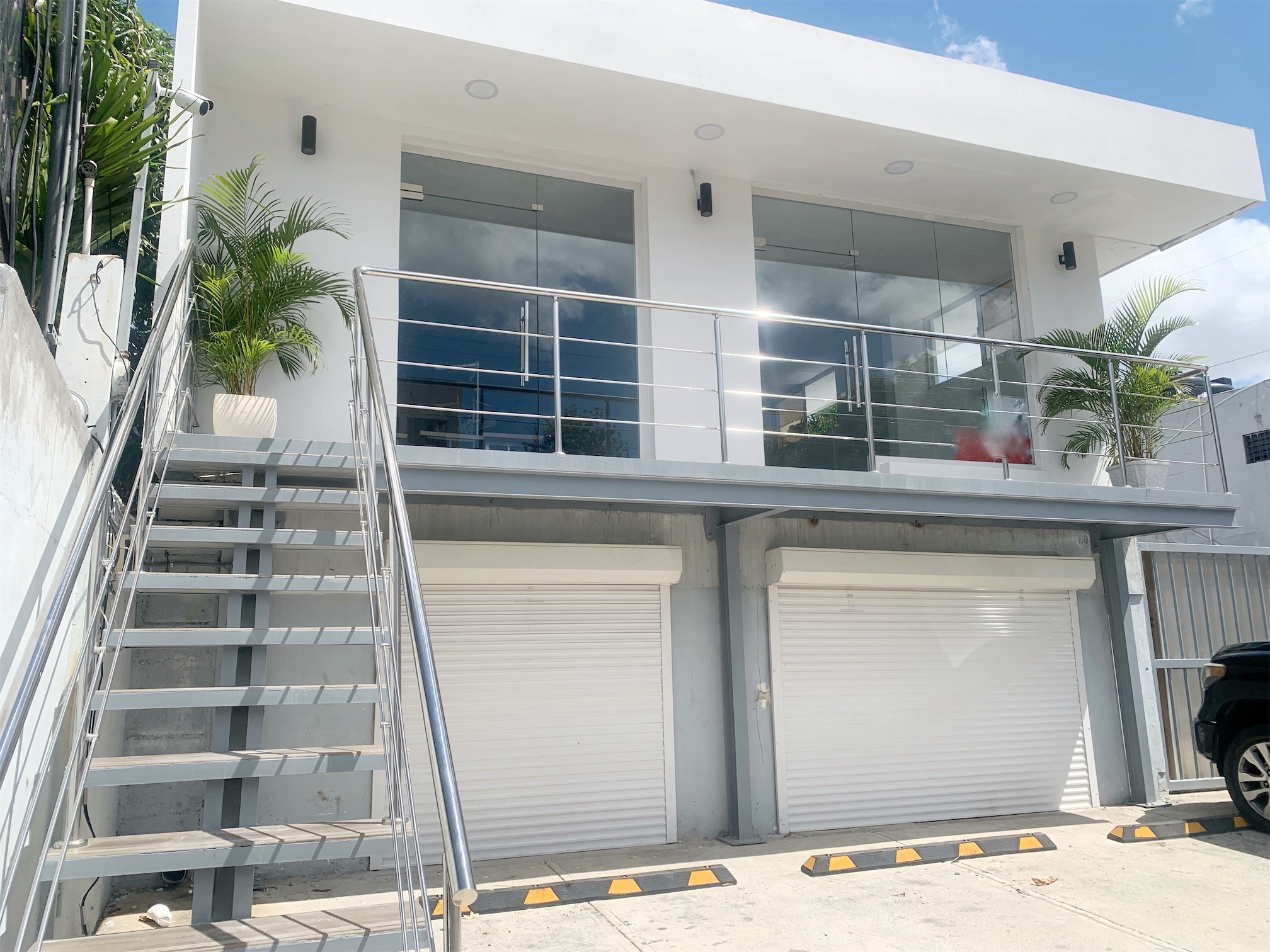 oficinas y locales comerciales - Local comercial en el Millon 3