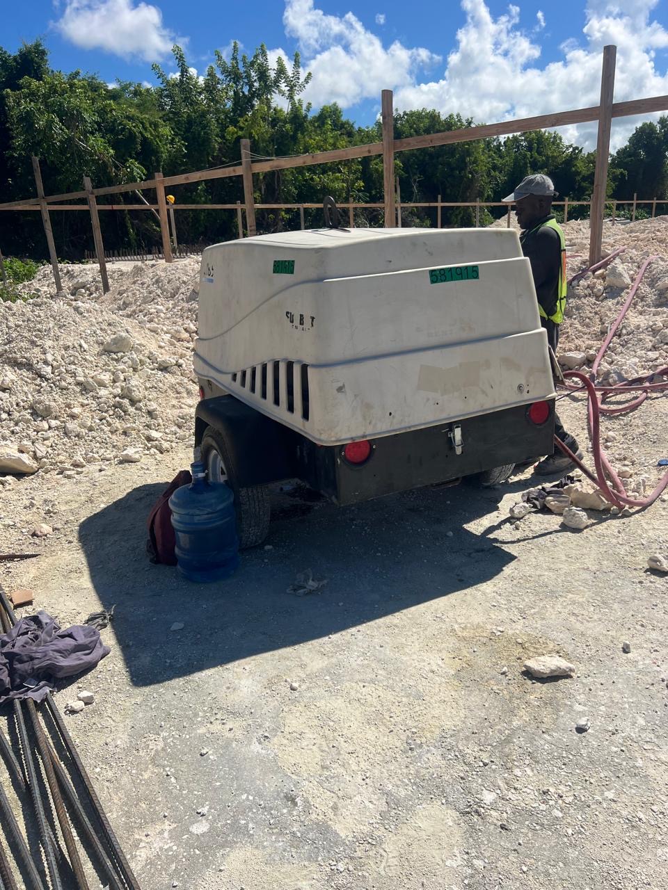 equipos profesionales - Compressor Doosan 2014, motor kubota 3