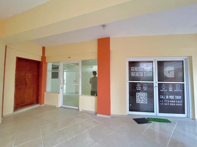 oficinas y locales comerciales - LOCAL COMERCIAL LOS CORALES 7