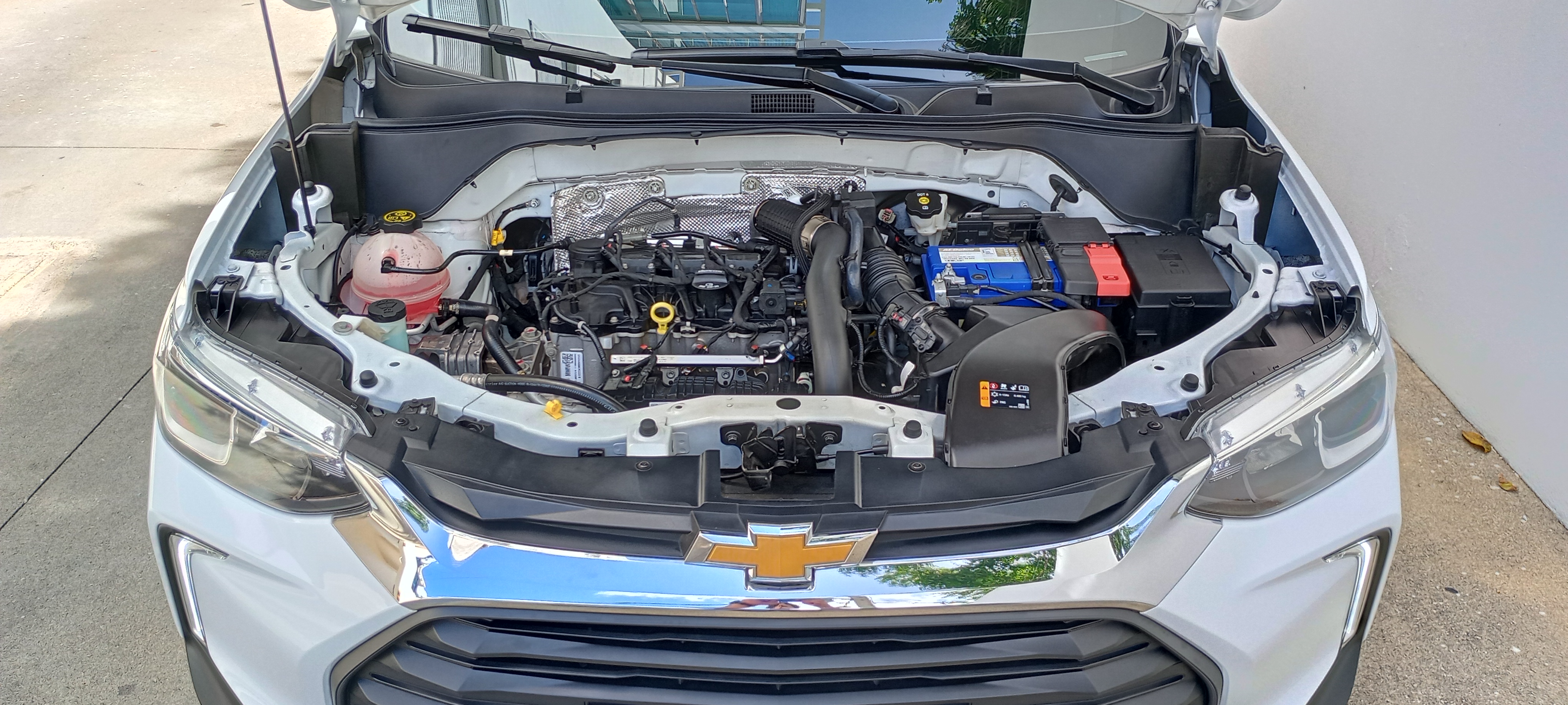 jeepetas y camionetas - CHEVROLET TRACKER LT 2023 9