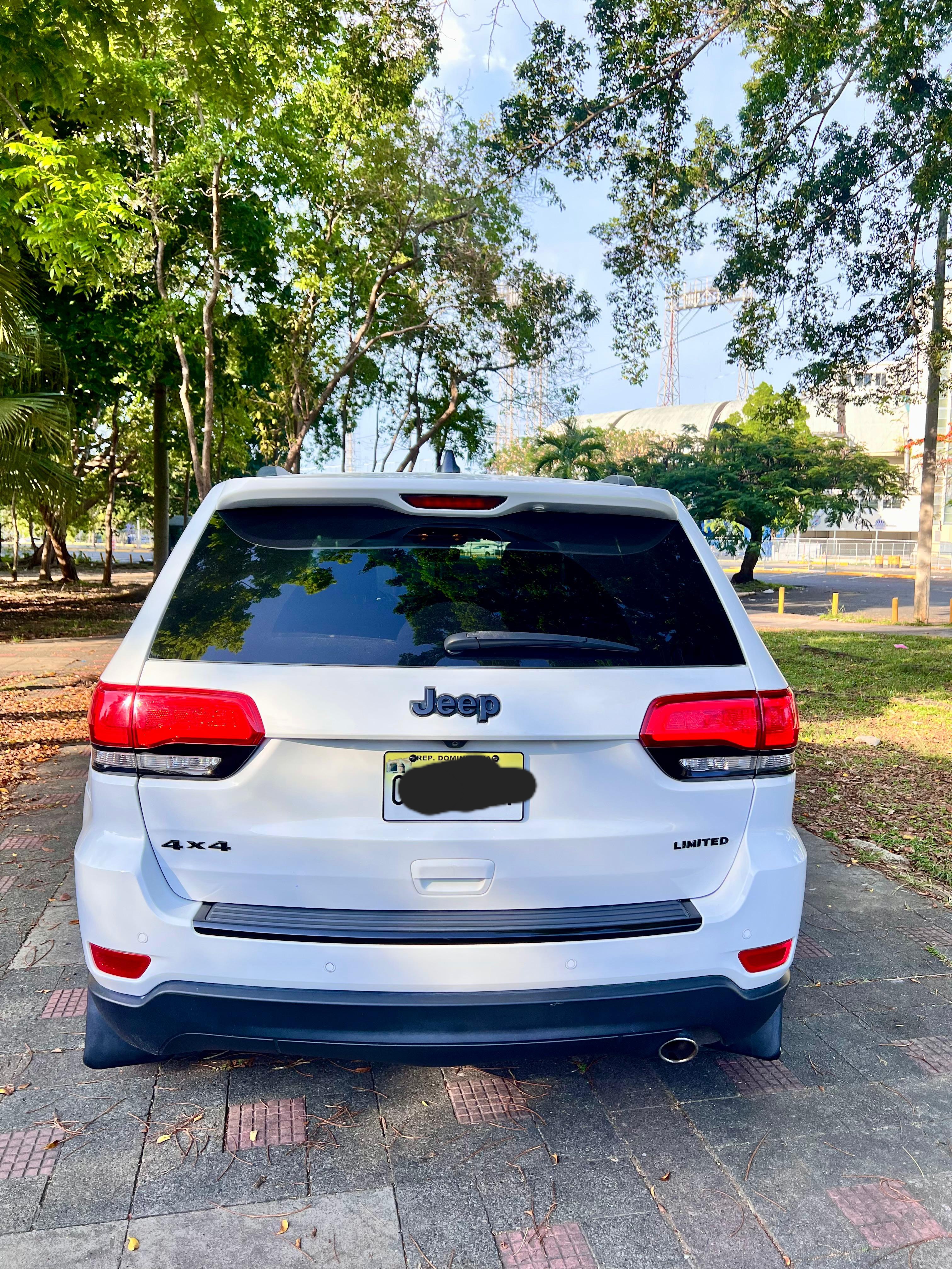 jeepetas y camionetas - Grand Cherokee Limited 4 x 4 , 2018, única dueña. 9