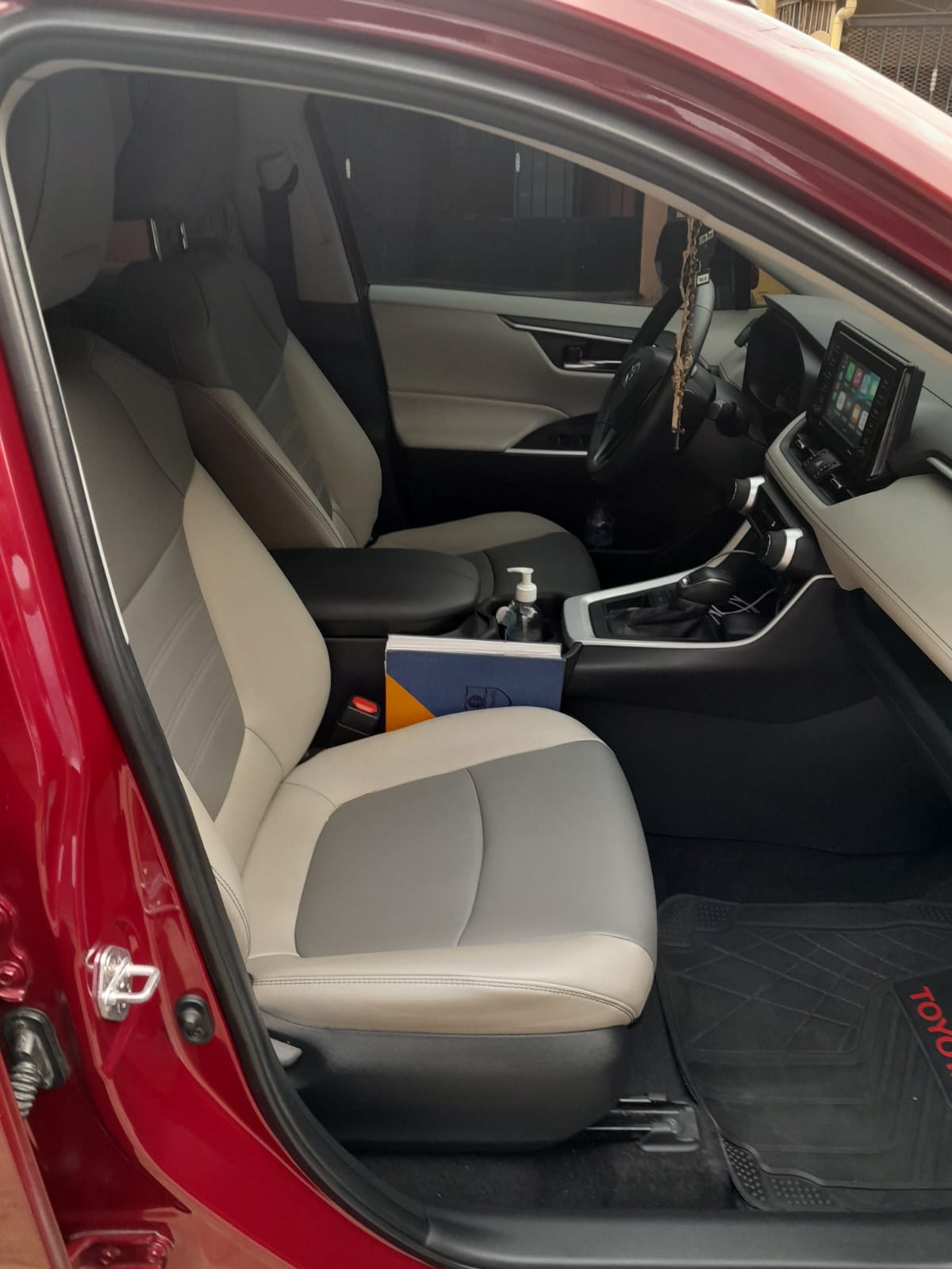 jeepetas y camionetas - Toyota Rav4 XLE Primiwn año 2021 2