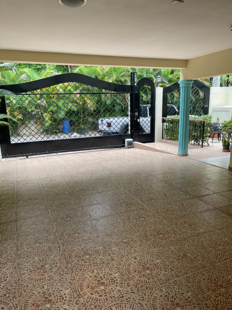 casas - Se vende casa en Altos de Arroyo Hondo 5