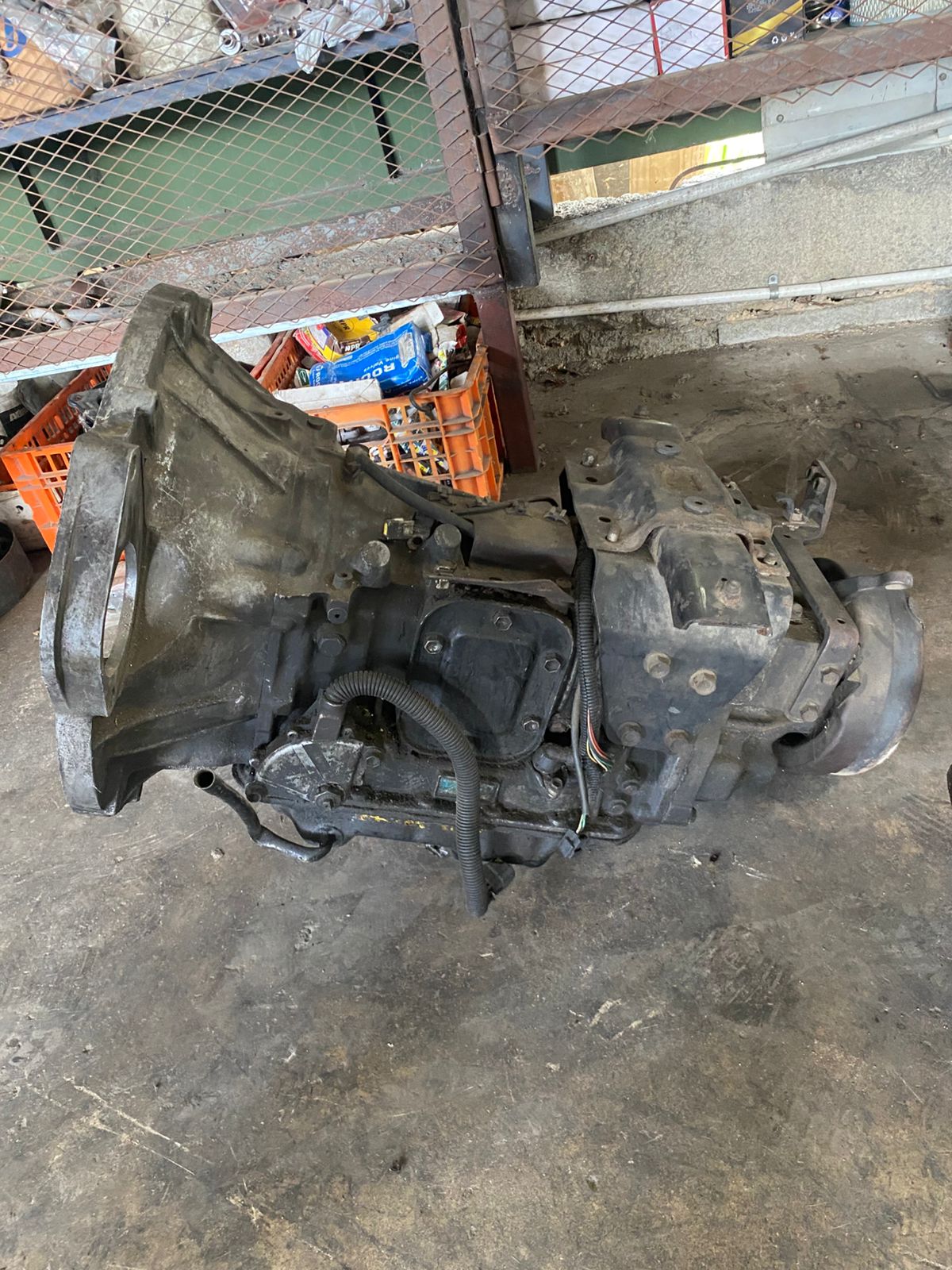 repuestos - Se vende Transmisión de camión Chevrolet, Gmc, isu 3