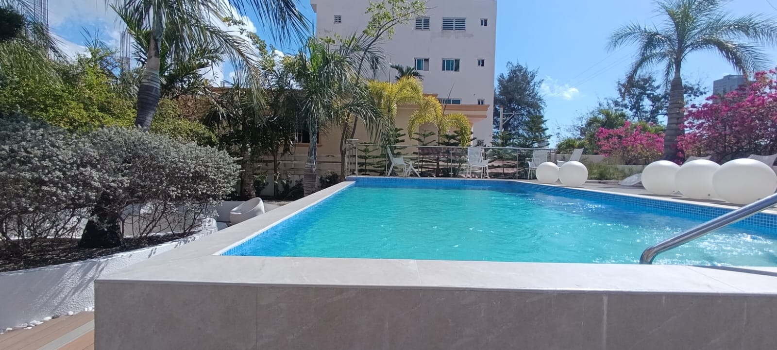 apartamentos - Los Cacicazgos en Lujosa Torre con Hermosas Áreas  0