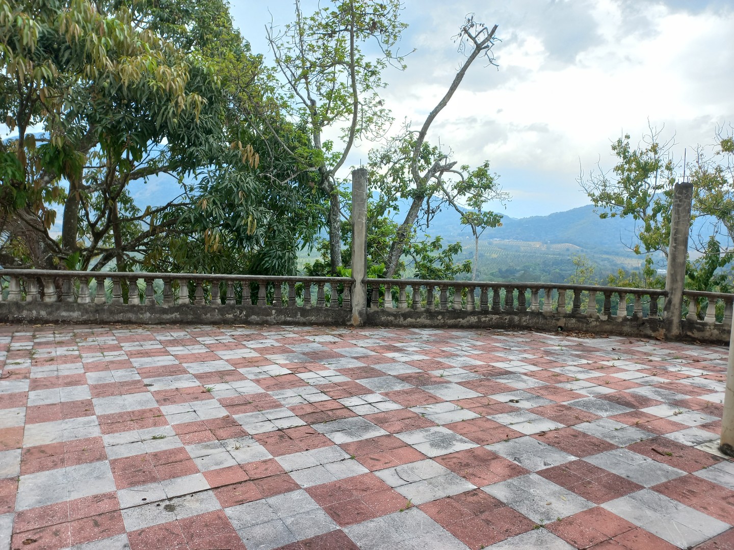 casas vacacionales y villas - Imponente Edificio de 3 niveles
maravilloso paisaje en la Cumbre en 5,290 m² 8