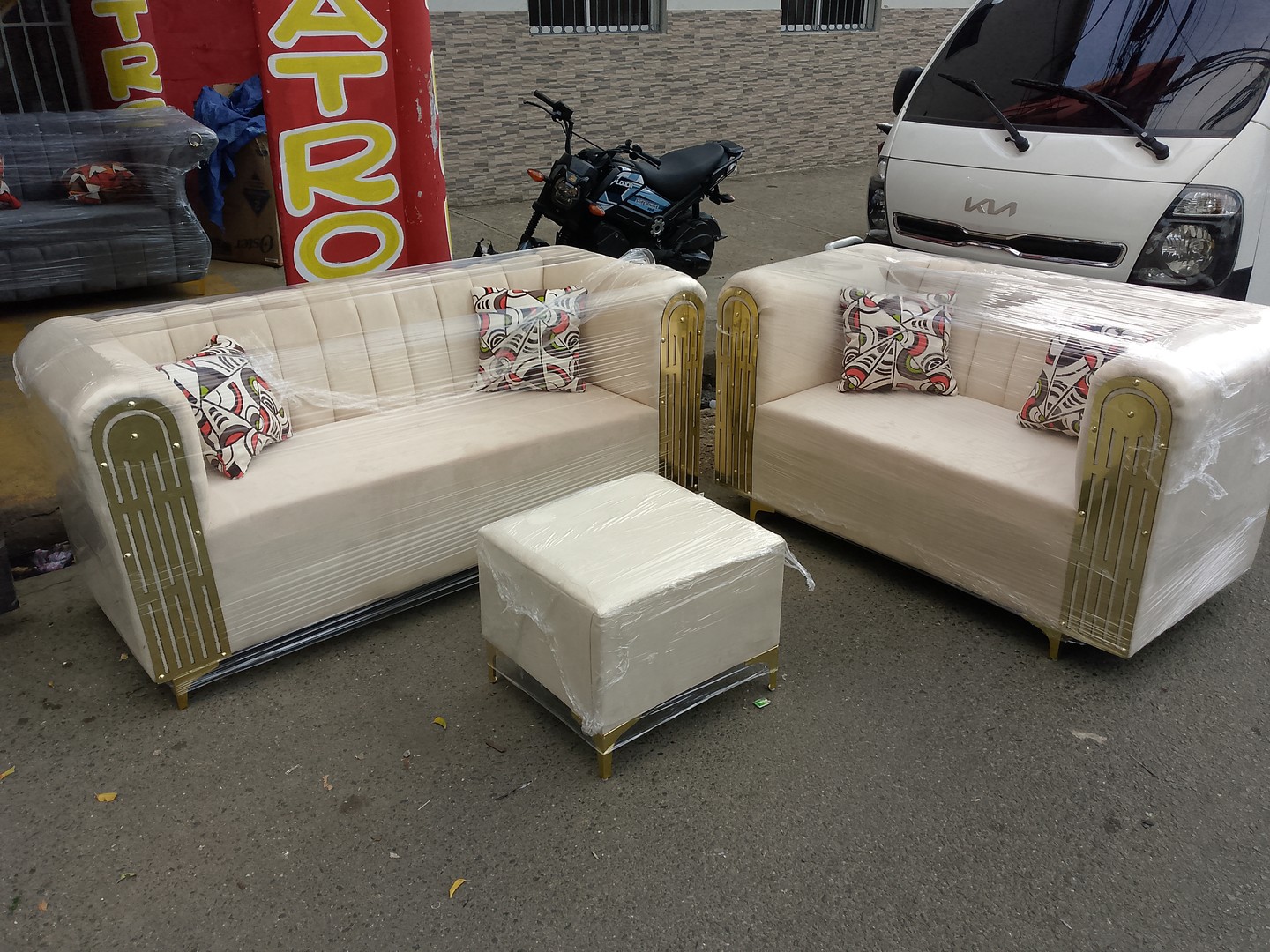 muebles y colchones - Juego de mueble 3 y 2 estilo pato superior con cinta dorada  8