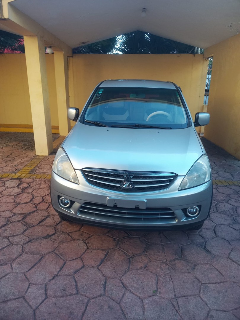 jeepetas y camionetas - Vendo Jeepeta Mitsubishi 2011 1