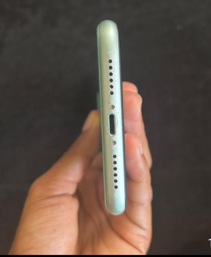 celulares y tabletas - BARATO COMO NUEVO IPHONE 11 64G 3