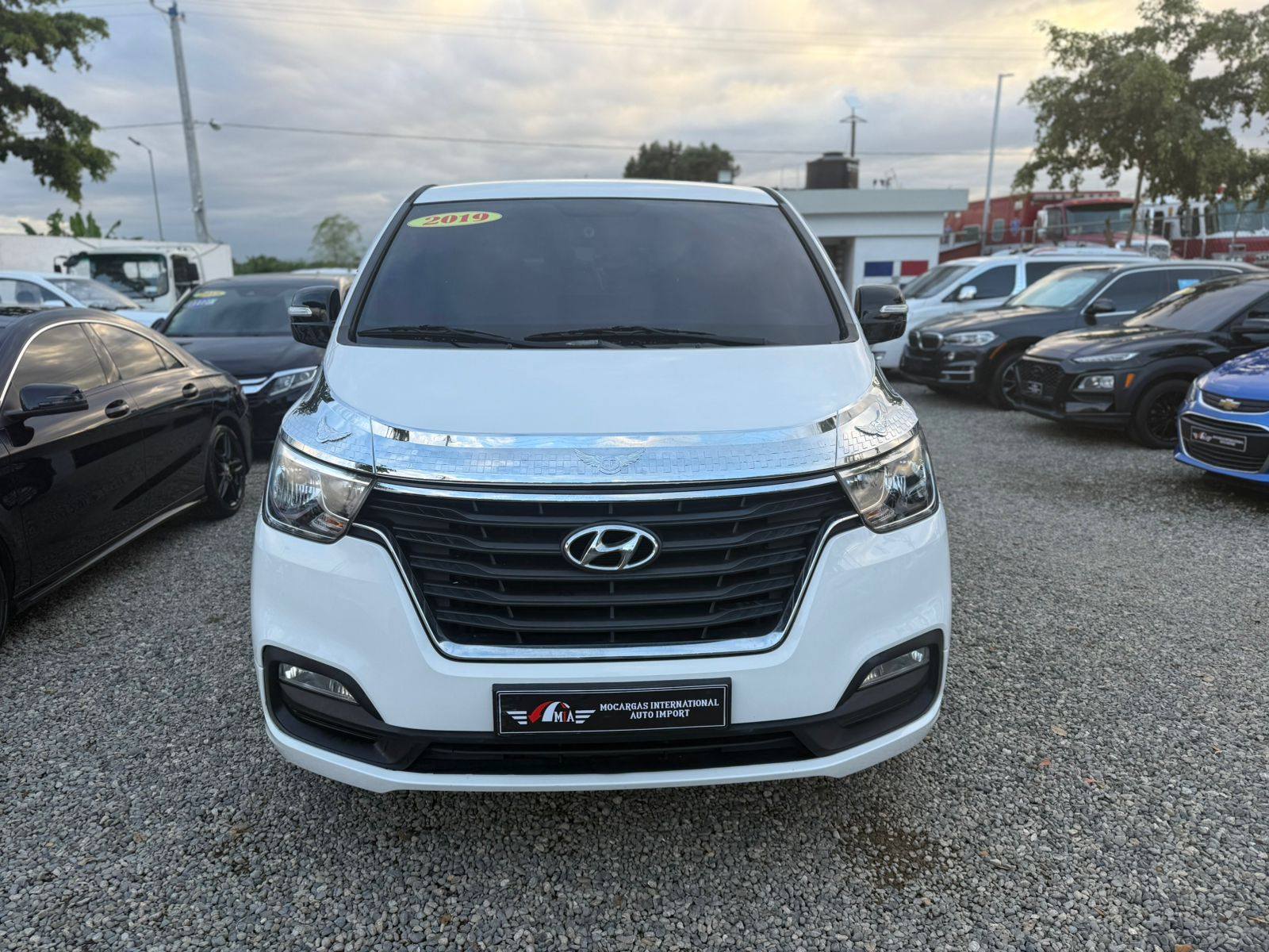 otros vehiculos - HYUNDAI GRAND STAREX H-1 2019 PRIVADA