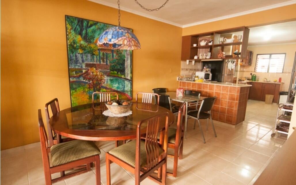 apartamentos - Apartamento de Tres Habitaciones amueblado. 2