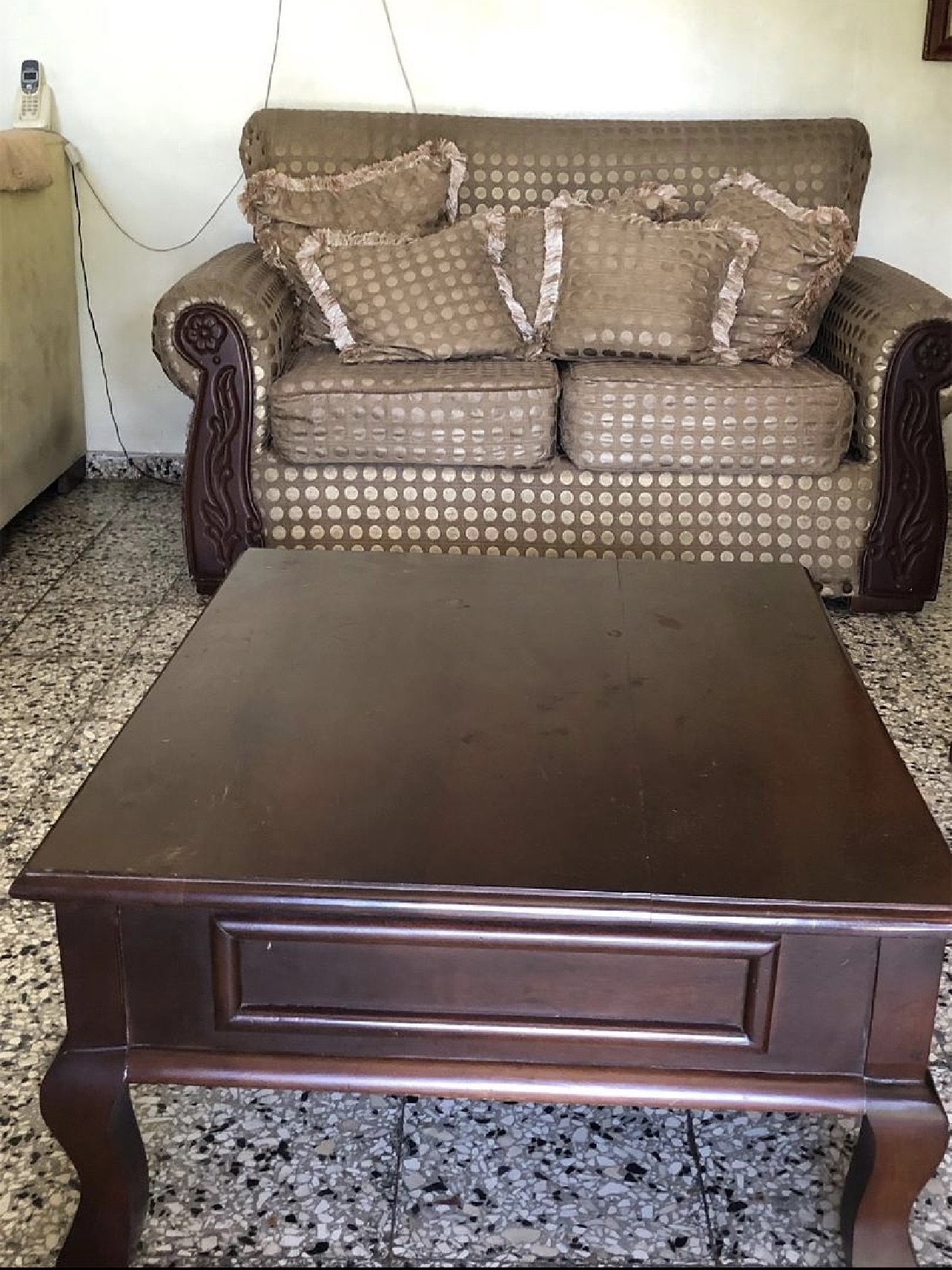 muebles y colchones - juego de muebles y mesa 2
