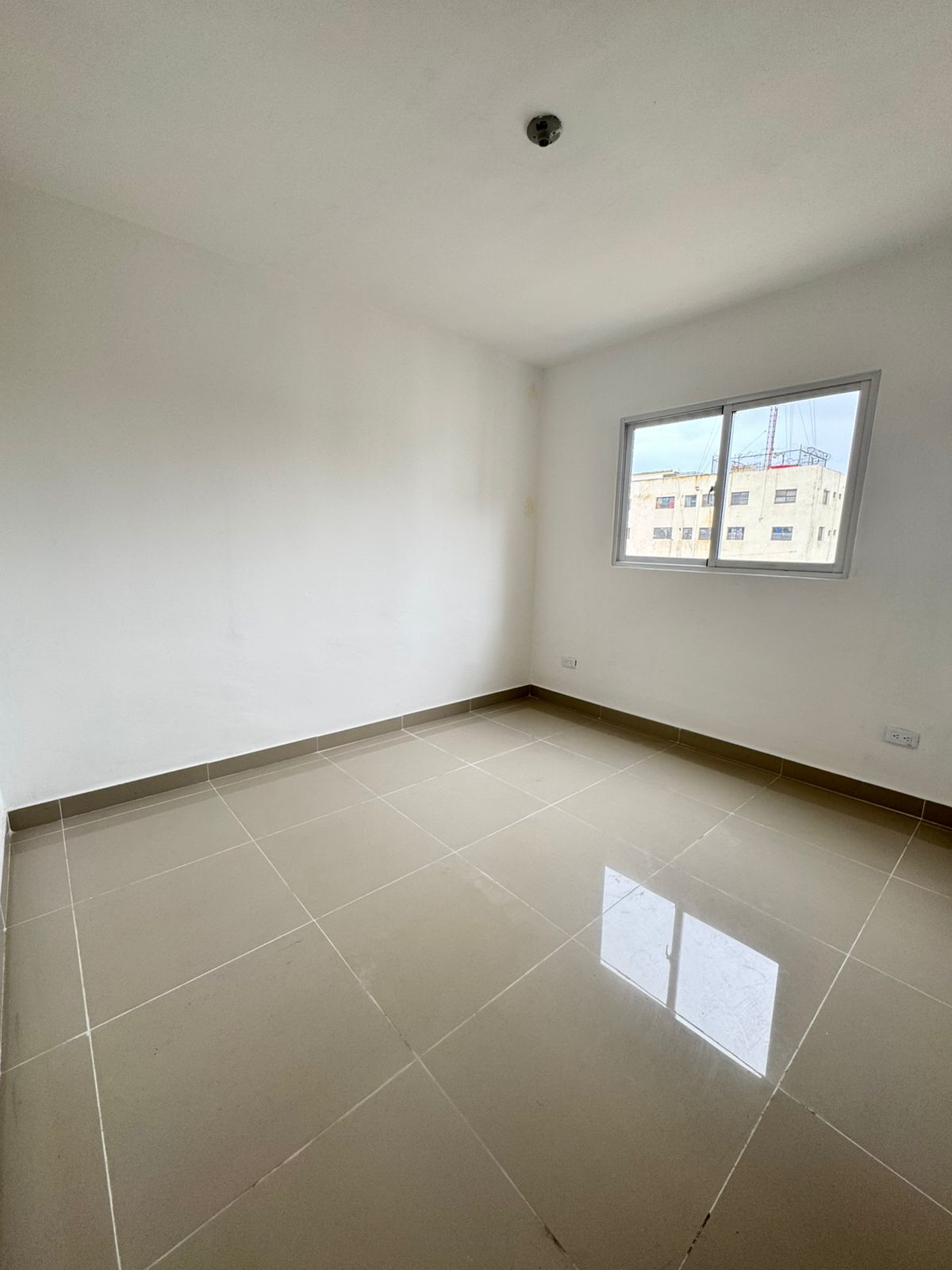 apartamentos -  Venta de Apartamento en La Isabelita  6