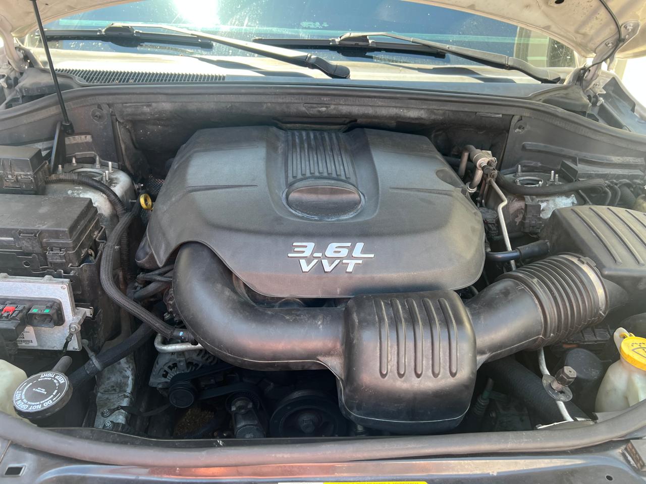 jeepetas y camionetas - Jeep Cherokee 2013 4x4 full lether 4