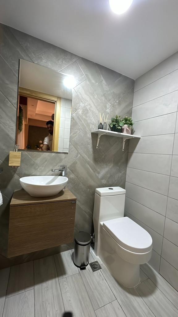 apartamentos - VENDO Apto Piso 3 De 1 Habitación Amueblado En Ensanche Naco 
CODIGO: PD99