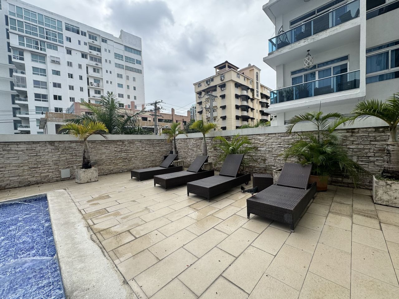 apartamentos - Bella Vista Sur en la avenida Sarasota , moderno 9