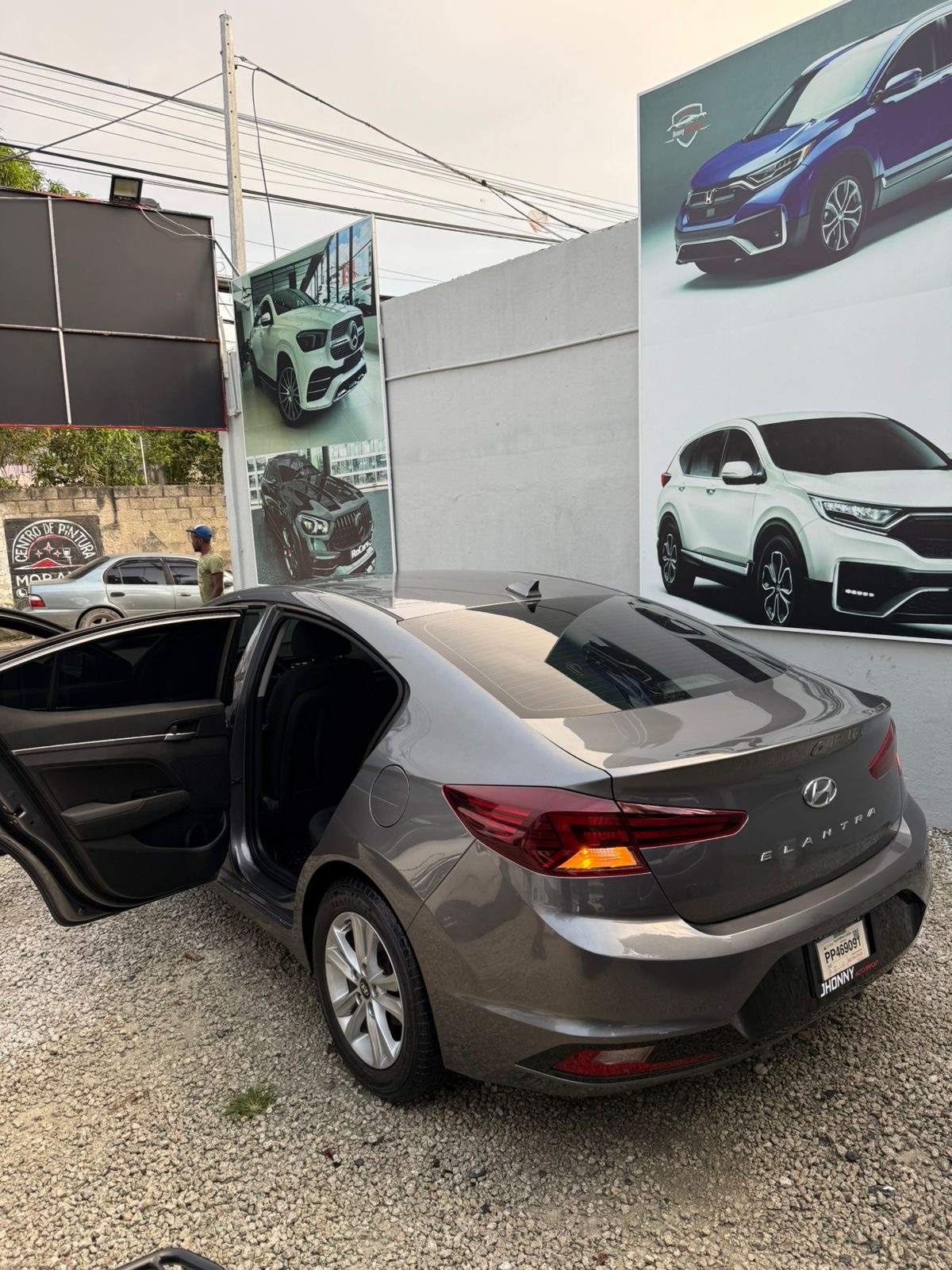 carros - Hyundai elantra nuevo  precio =830,000 5