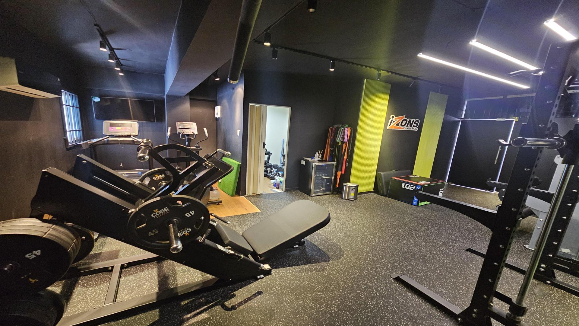 oficinas y locales comerciales - Alquiler de gimnasio amueblado 3