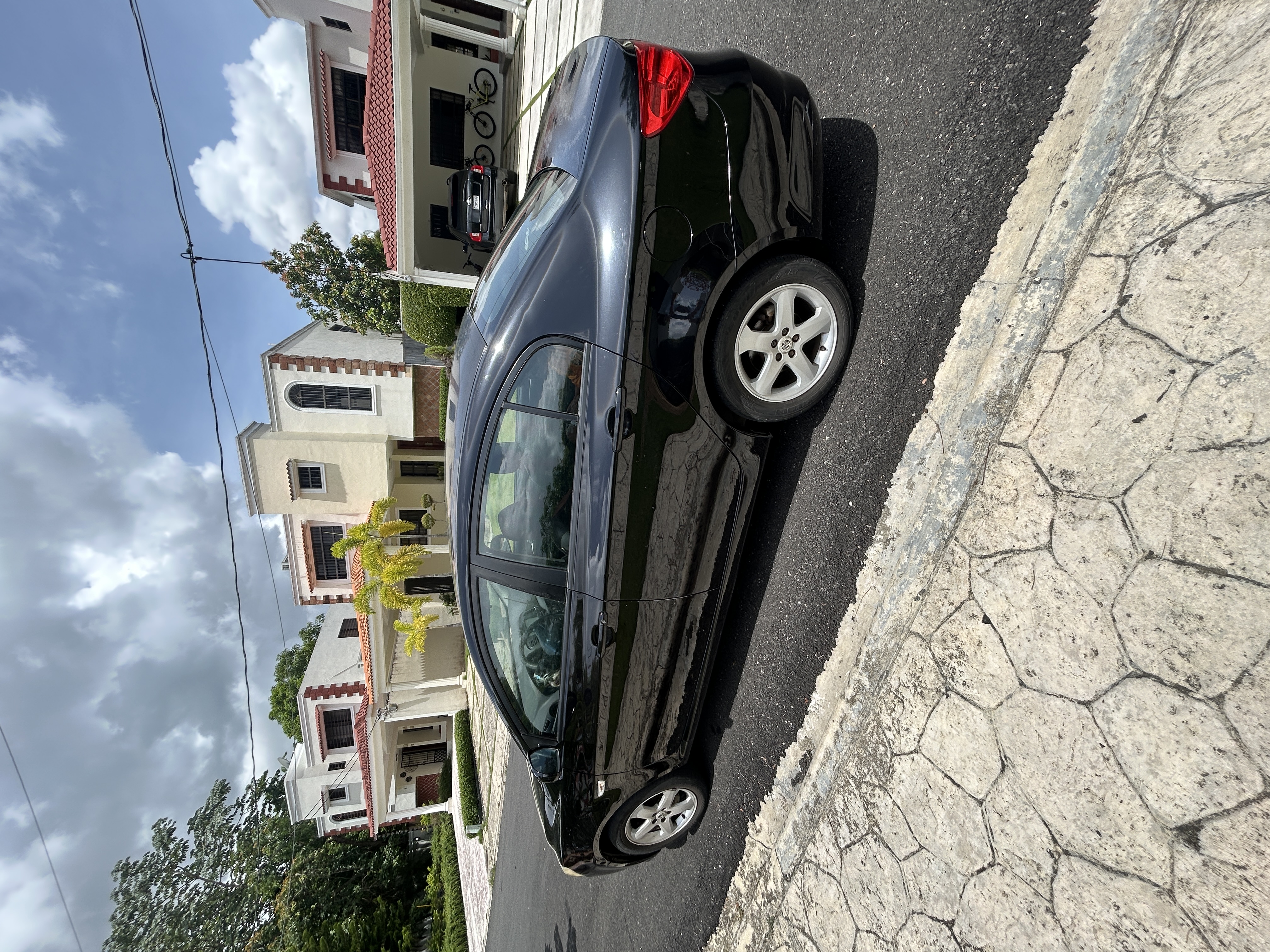 carros - Montante cómodo en este MG 2