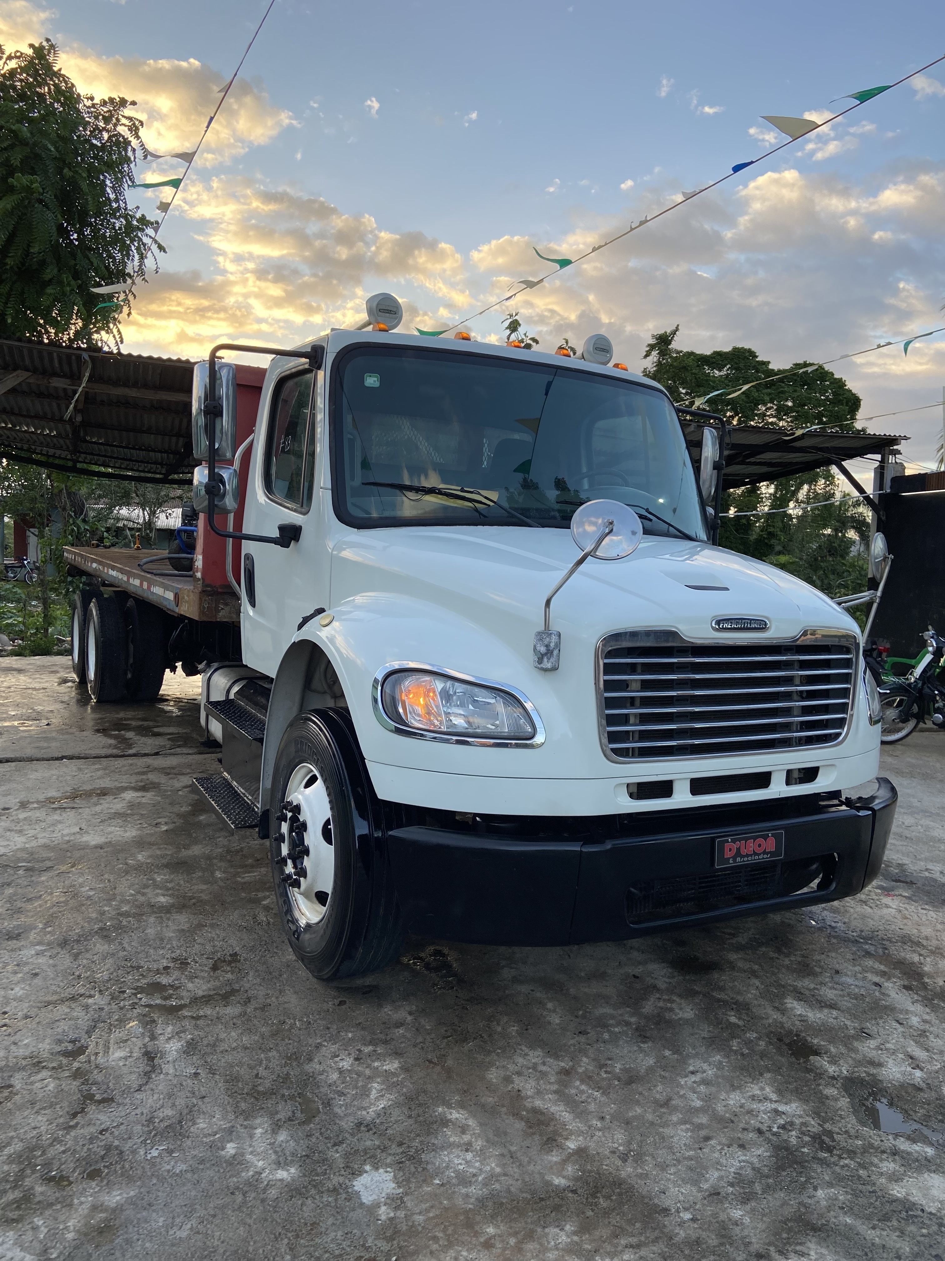 camiones y vehiculos pesados - freightliner m2 