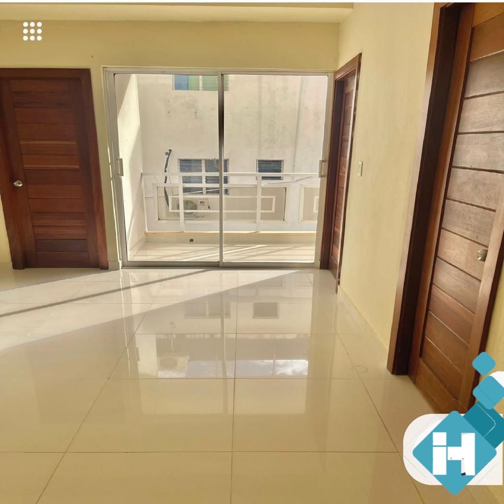 apartamentos -  apartamento usado con exclente ubicacion en el sector Alma Rosa I