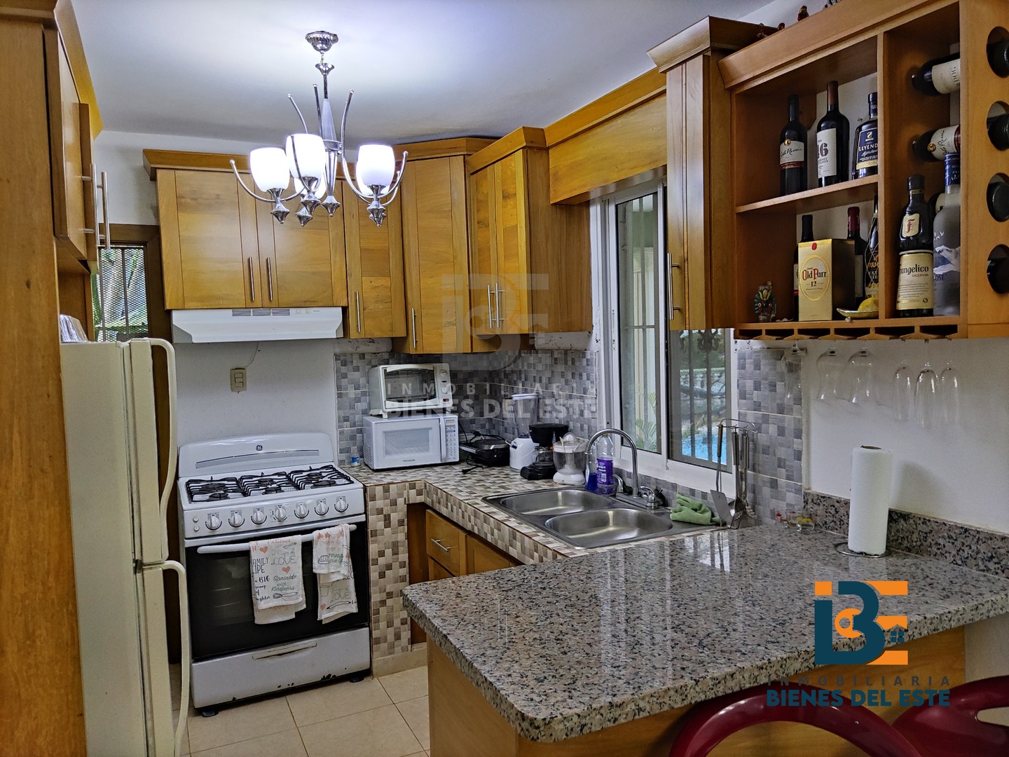 casas vacacionales y villas -  Amueblada y Equipada Finca , De Oportunidad con área de Juego y Piscina 3