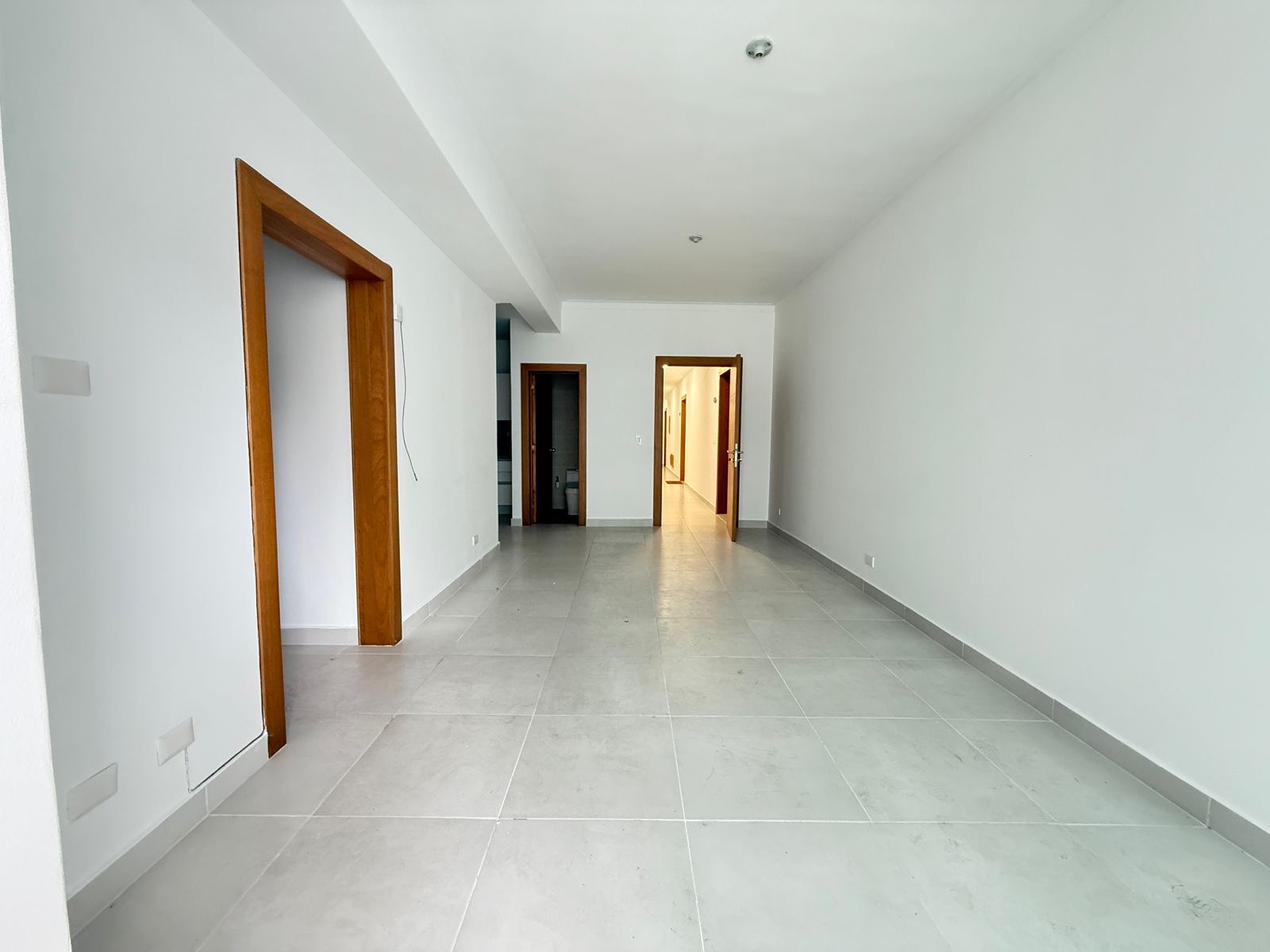 apartamentos - Apartamento  con terraza en Evaristo Morales 2