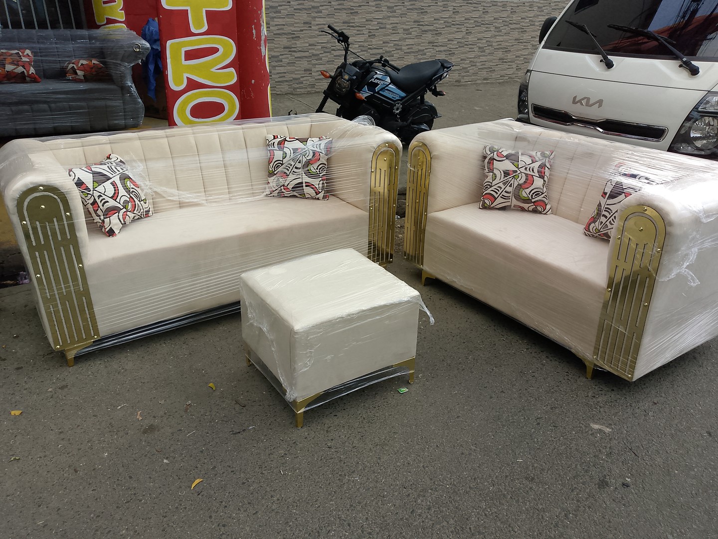muebles y colchones - Juego de mueble 3 y 2 estilo pato superior con cinta dorada  9