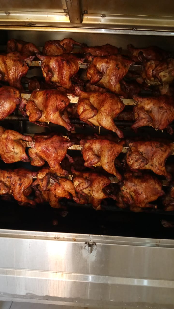 empleos disponibles - Se solicita cocinero con experiencia en pica pollo 0
