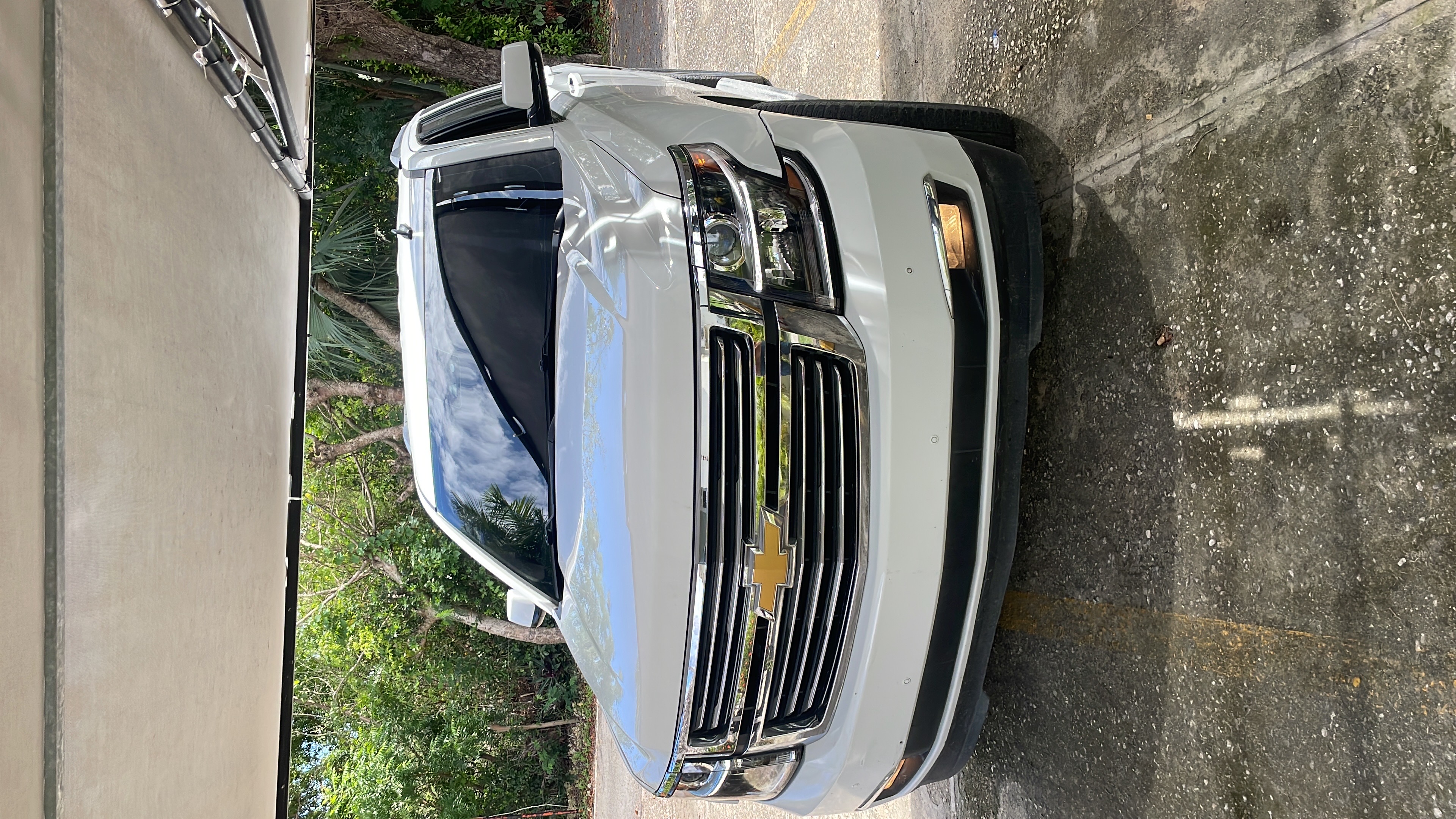jeepetas y camionetas - Chevrolet Tahoe, uso particular.  km reales 