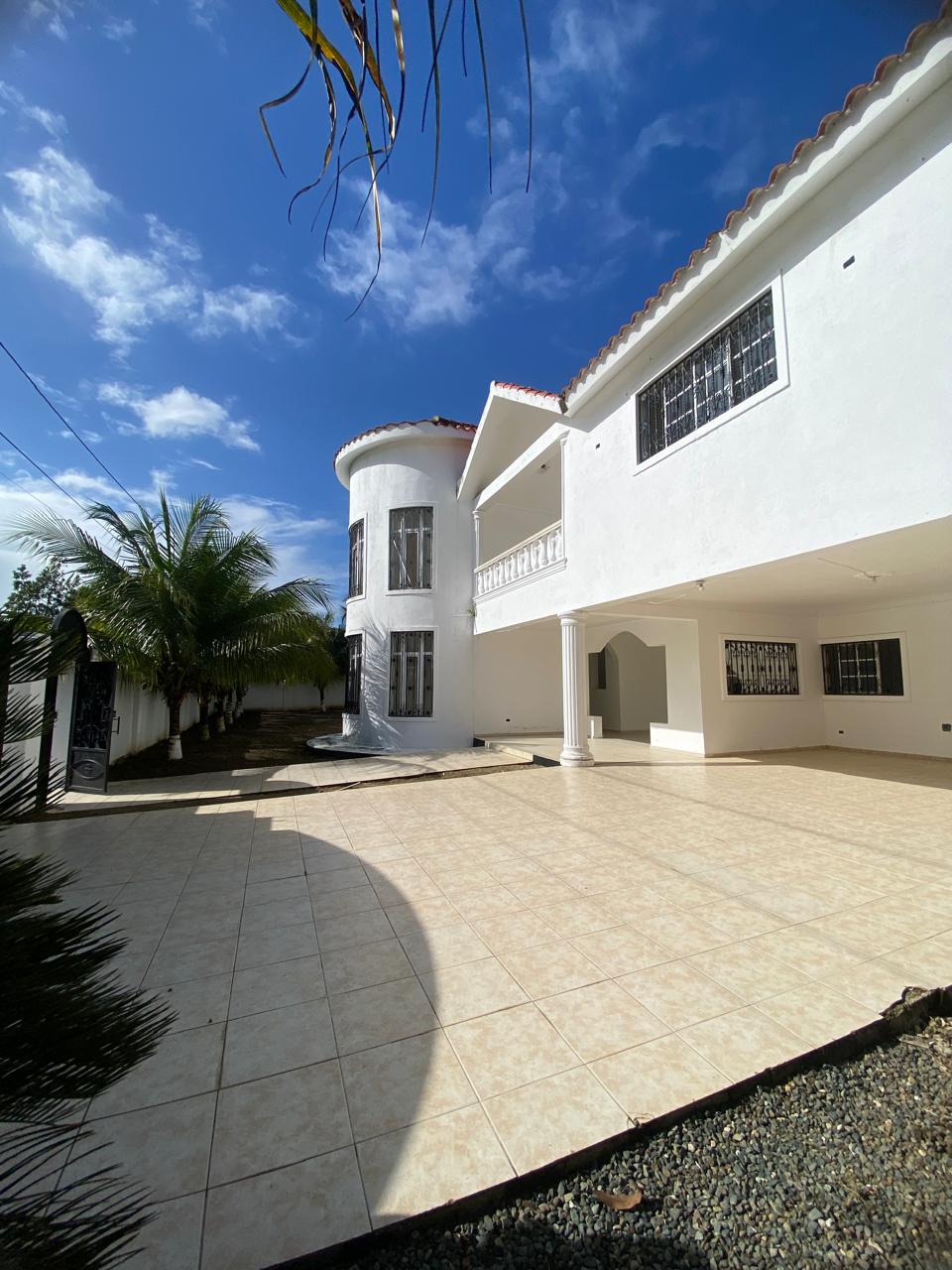 casas - CASA EN VENTA EN LA VEGA.