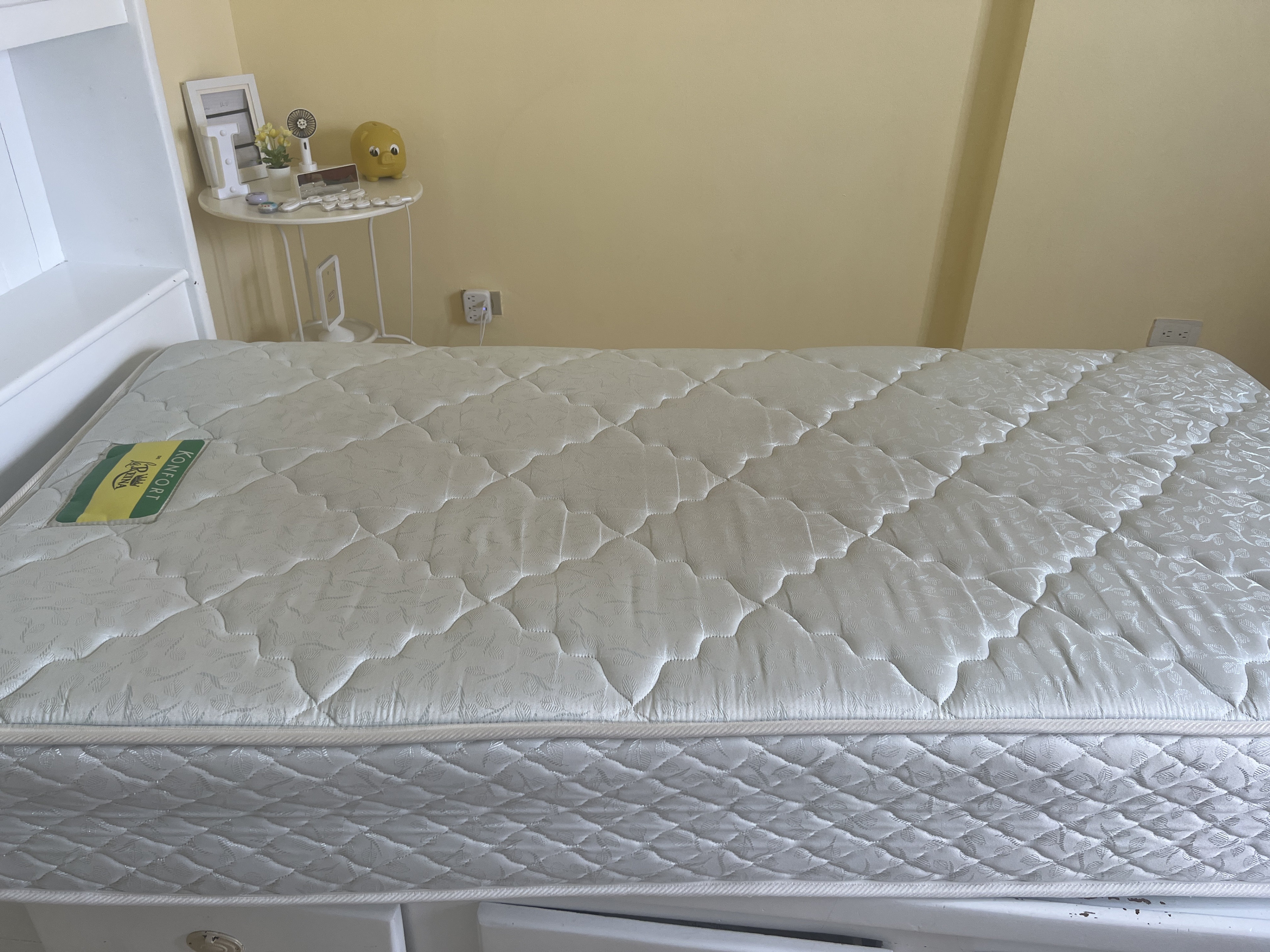 muebles y colchones - Cama Twin con colchón nuevo  3