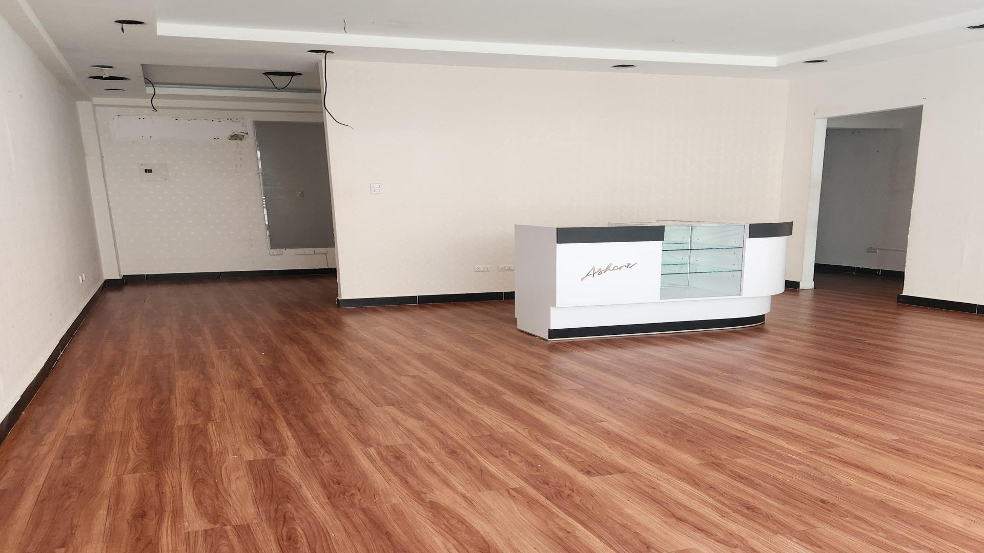 oficinas y locales comerciales - Coquetico Local en Naco 2