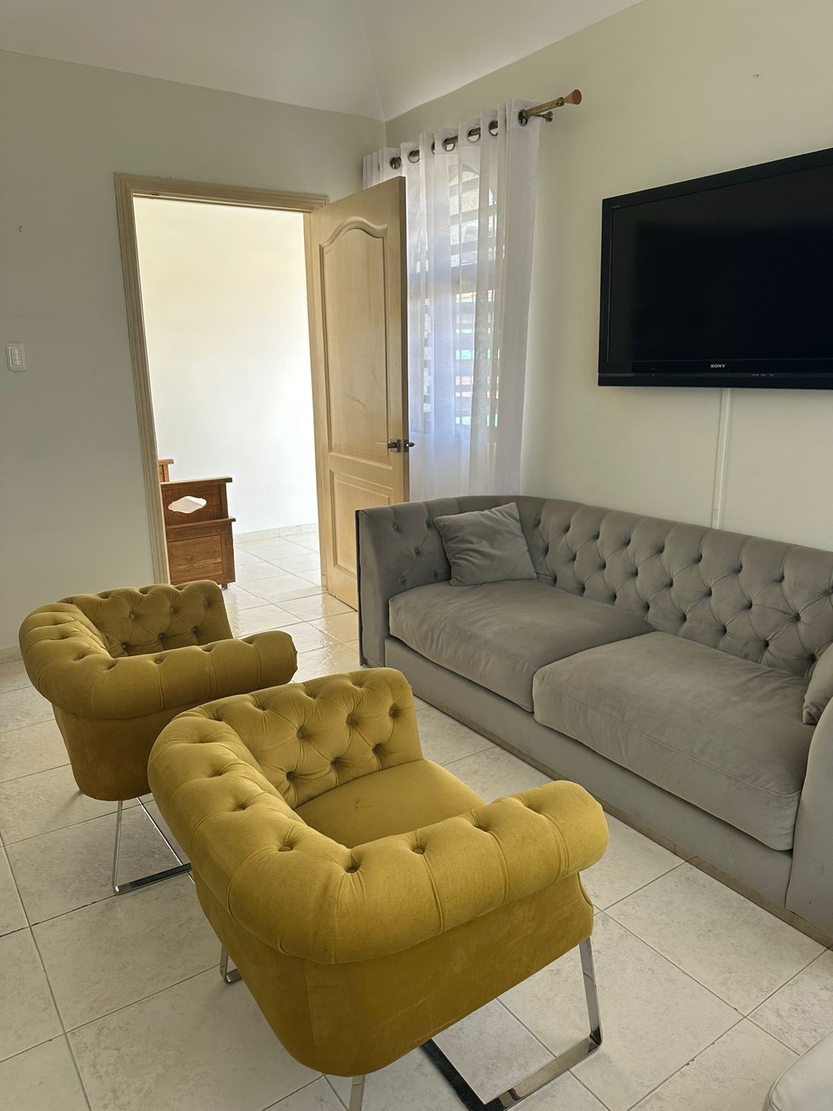 muebles y colchones - Vendo juego de muebles, muy buena condición 1