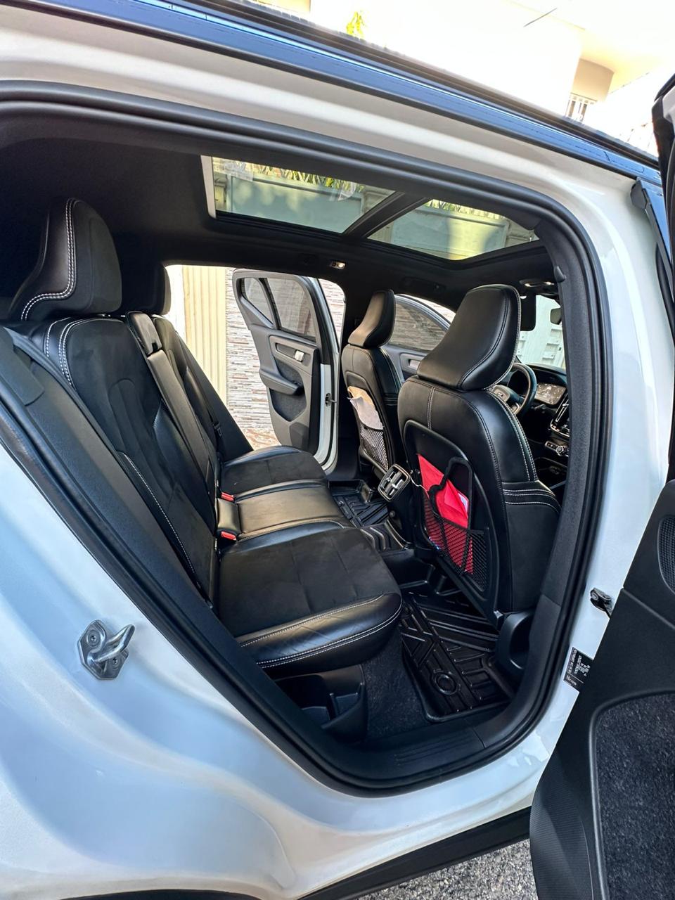 jeepetas y camionetas - VOLVO XC 40 R DESIGN T5 2020 4