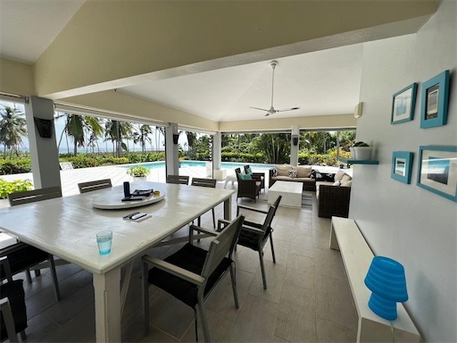 casas vacacionales y villas - Venta de Villa amueblada en Samana con 4,032mts frente al mar,piscina con jacuzz 3