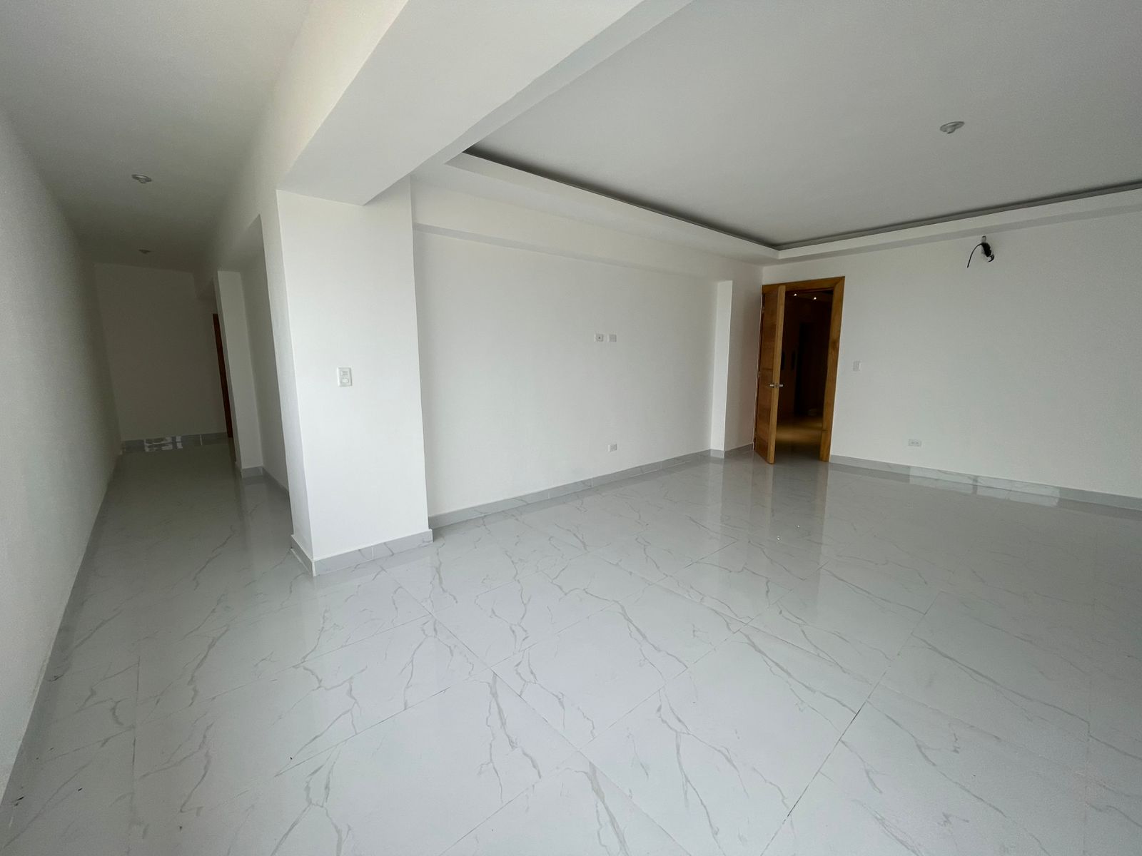 apartamentos - Hermoso y lujoso apartamento en Corales Del Sur 5