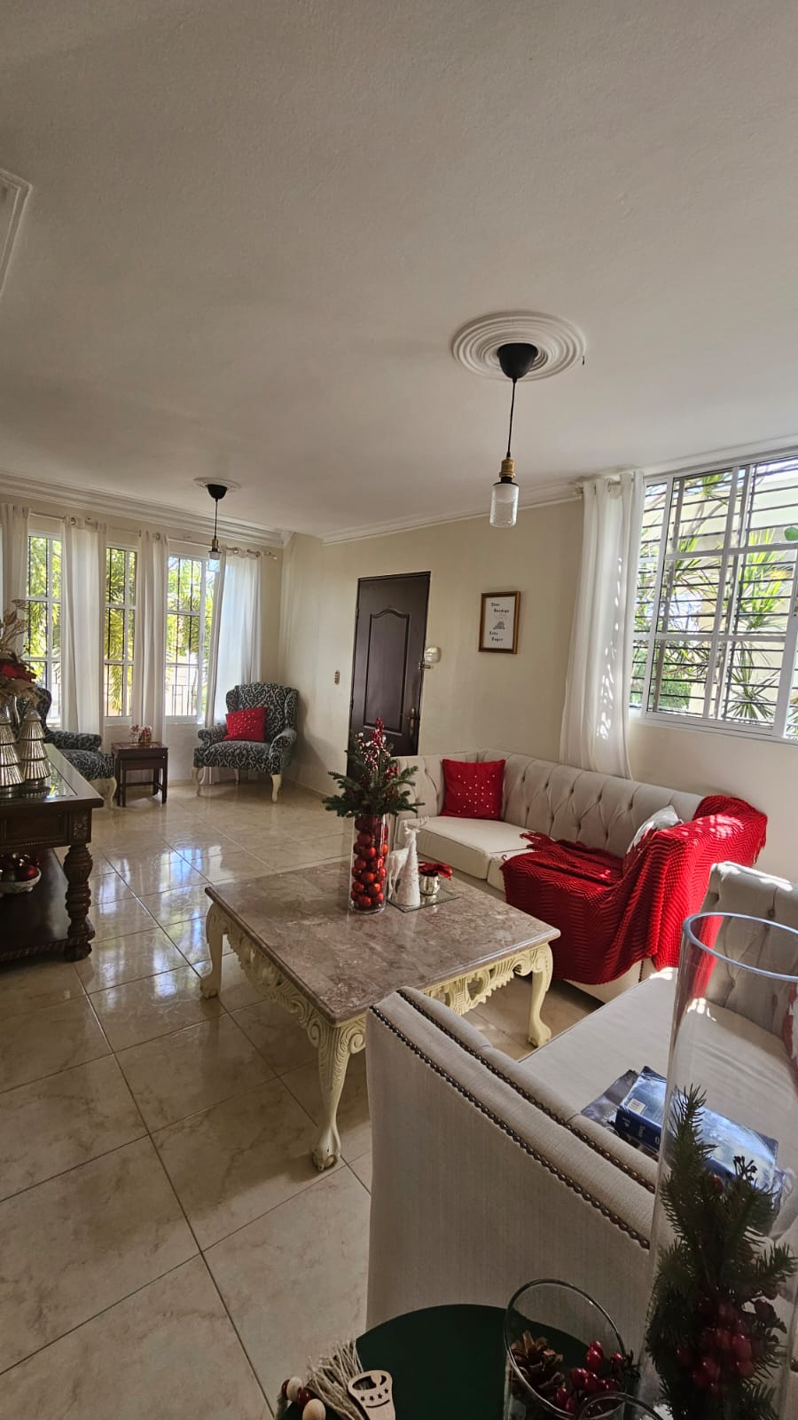 casas - VENDO CASA EN LA AV. INDEPENDENCIA  5